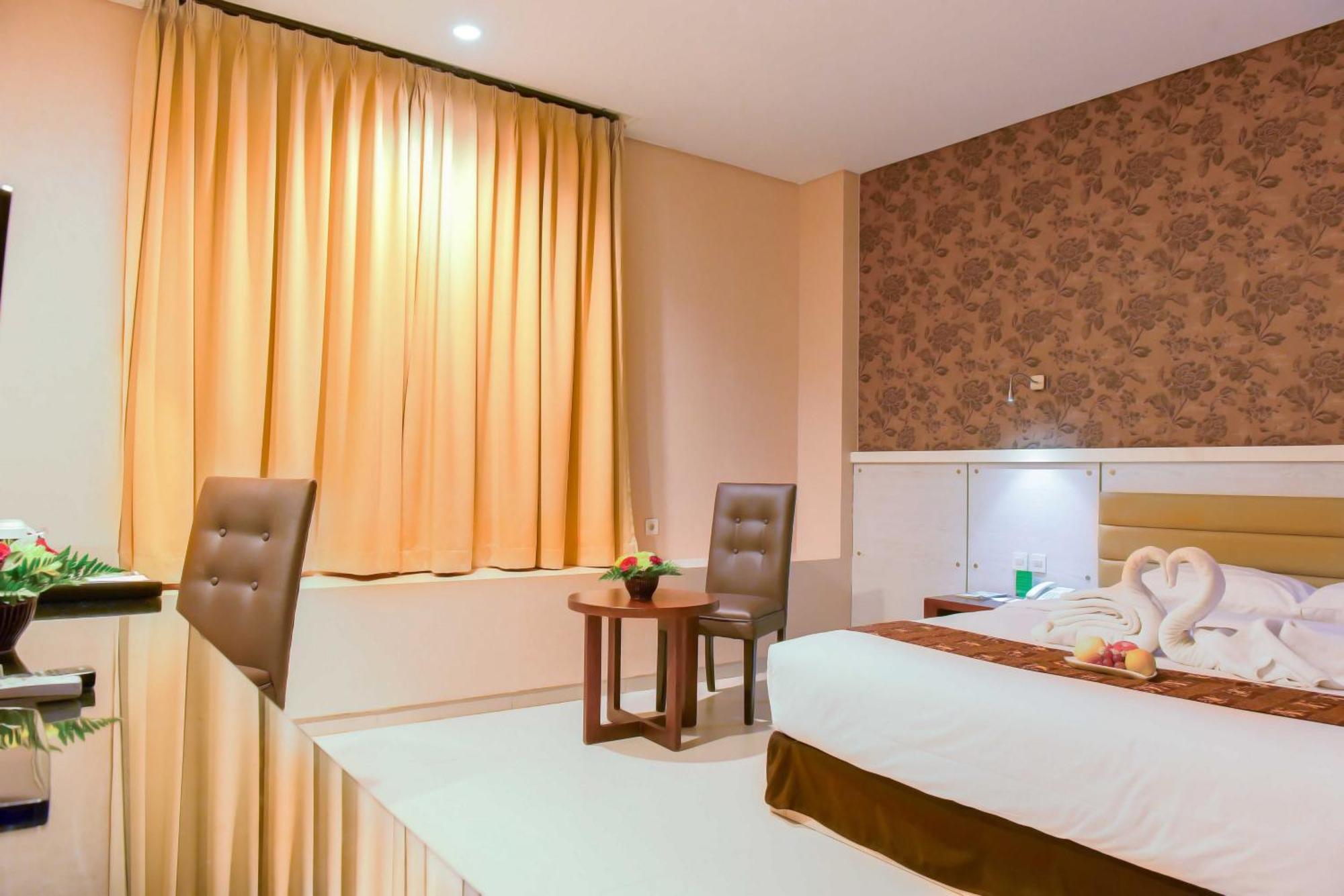 Sahid T-More Hotel Kupang  Exterior photo