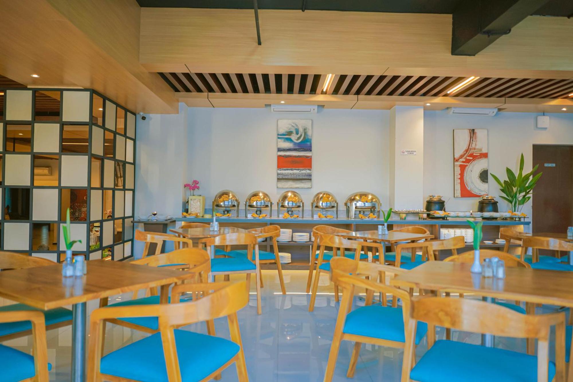 Sahid T-More Hotel Kupang  Exterior photo