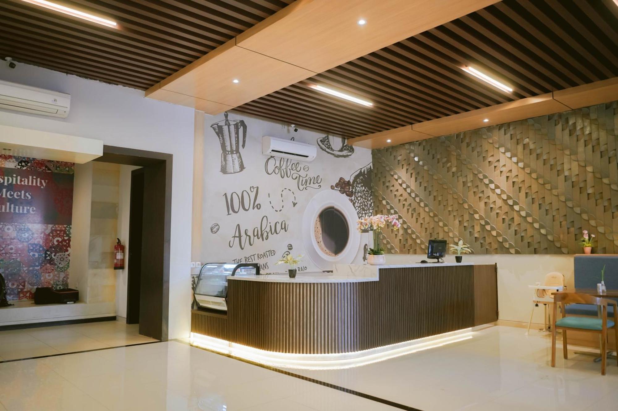 Sahid T-More Hotel Kupang  Exterior photo