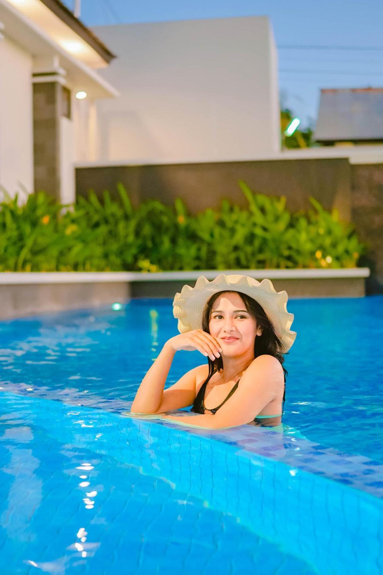 Sahid T-More Hotel Kupang  Exterior photo