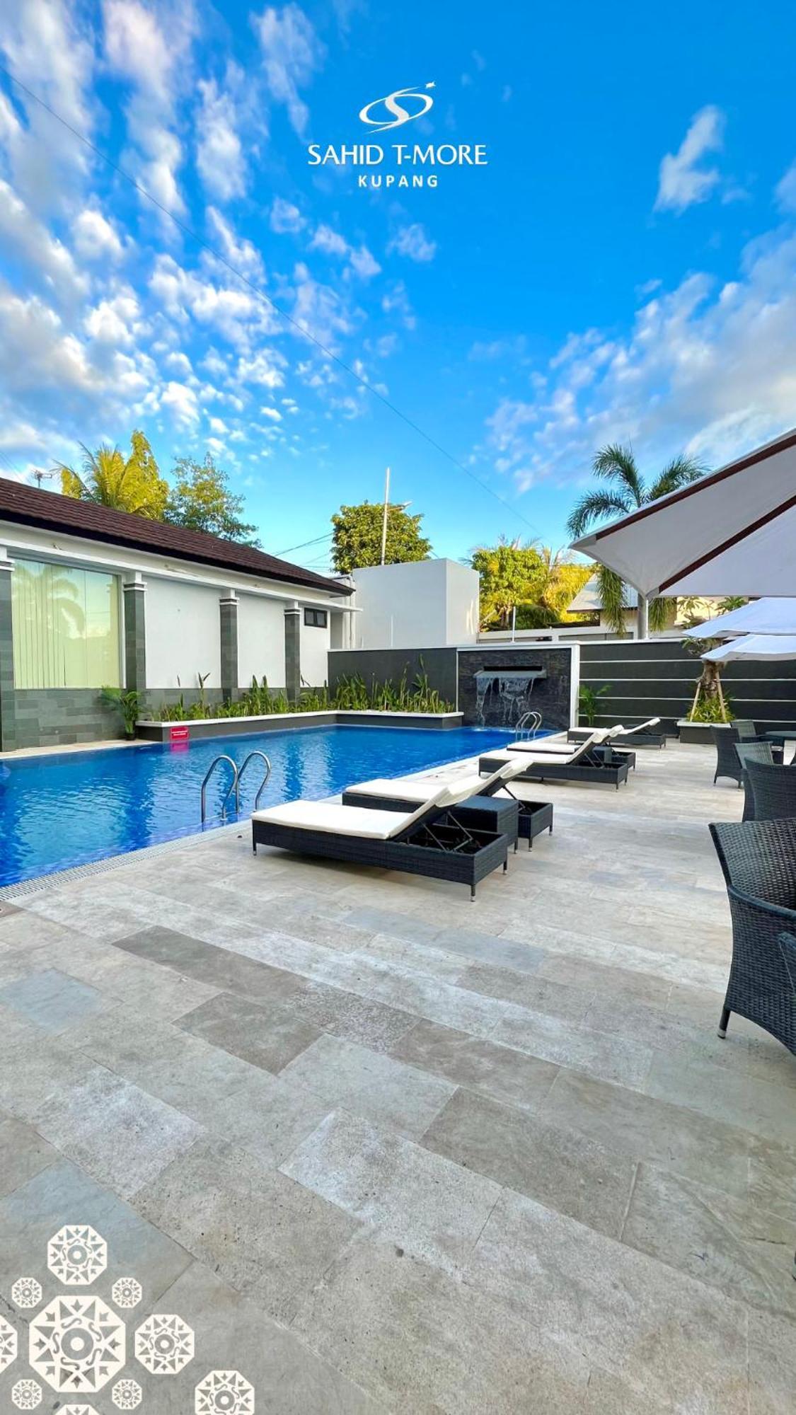 Sahid T-More Hotel Kupang  Exterior photo