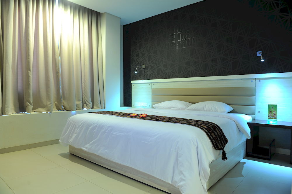 Sahid T-More Hotel Kupang  Exterior photo