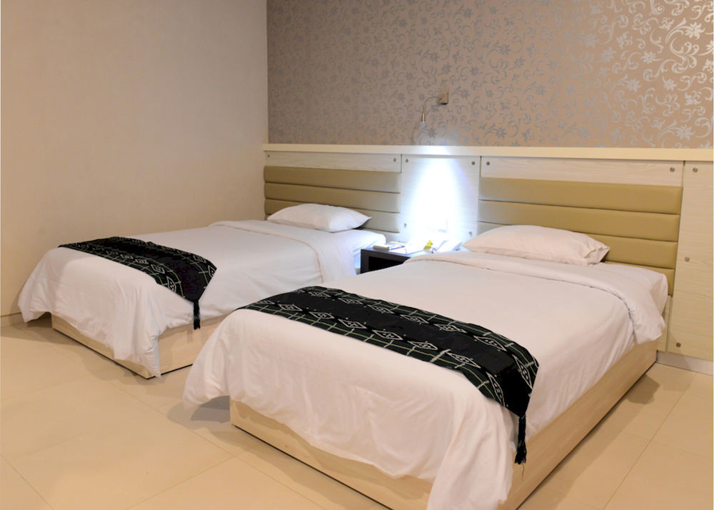 Sahid T-More Hotel Kupang  Exterior photo
