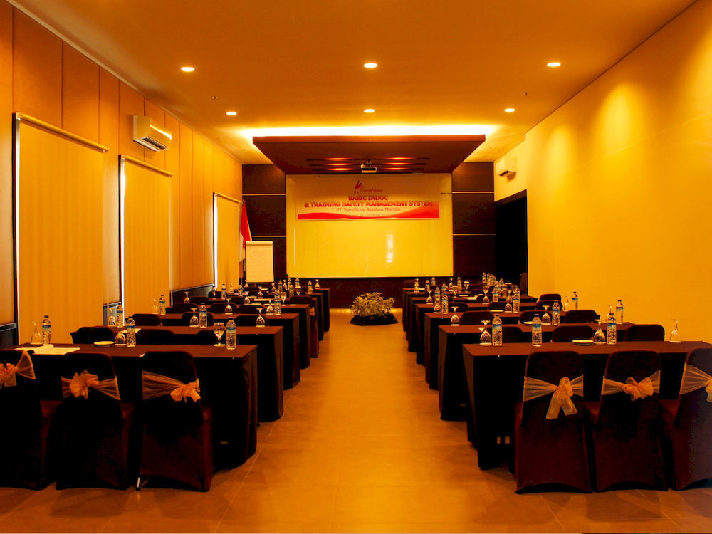 Sahid T-More Hotel Kupang  Exterior photo